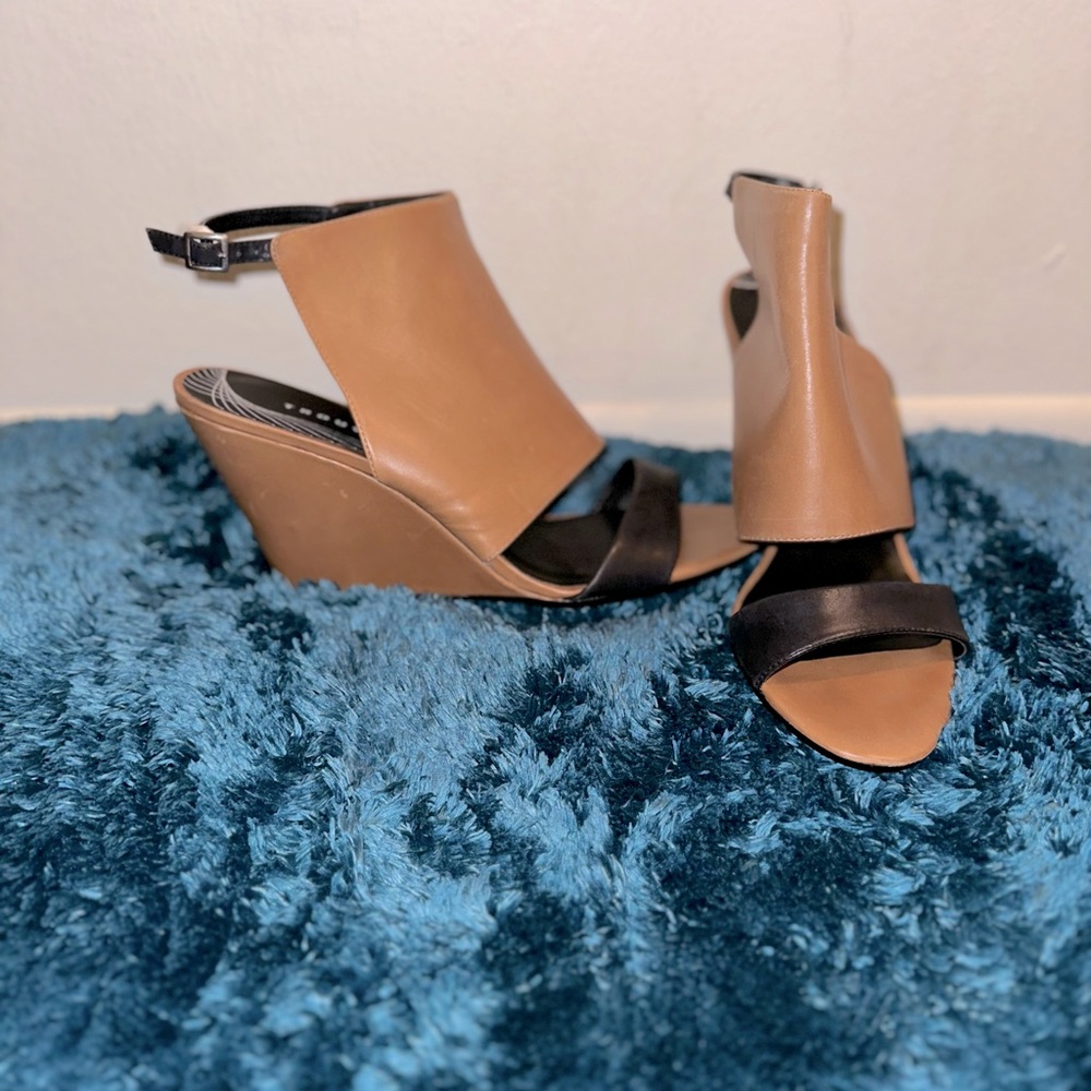 Trouvé Women's Open Toe Wedges Black/Tan Color Block Sling Back Leather